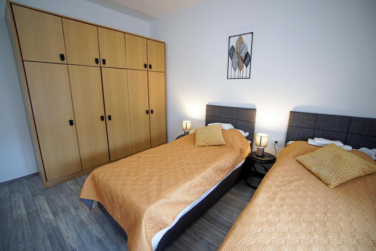 House - Apartman Sarah คาชเตลา ภายนอก รูปภาพ