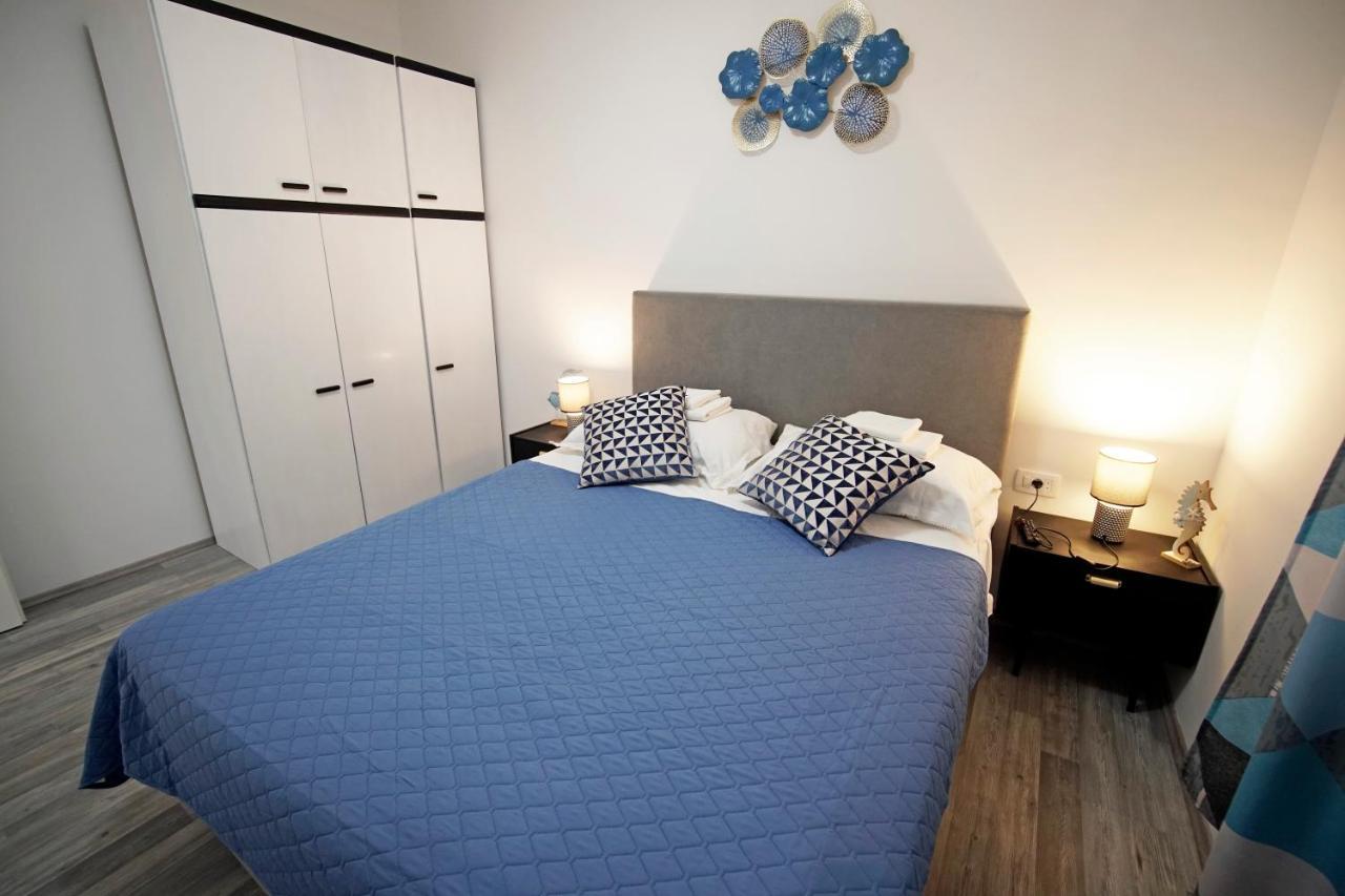 House - Apartman Sarah คาชเตลา ภายนอก รูปภาพ